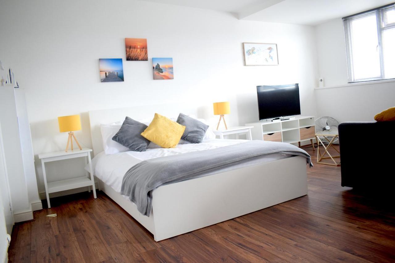 The Bay Beach Apartments Борнмут Экстерьер фото